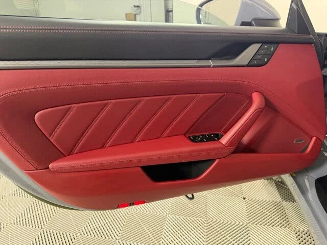 2024 Porsche 992 Carrera - Image 27 of 31