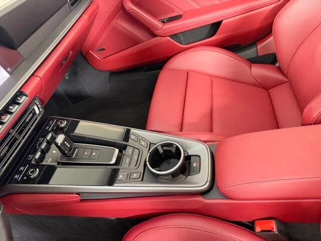 2024 Porsche 992 Carrera - Image 24 of 31