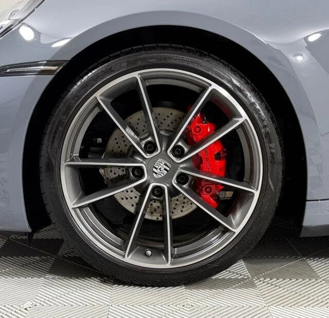 2024 Porsche 992 Carrera - Image 16 of 31