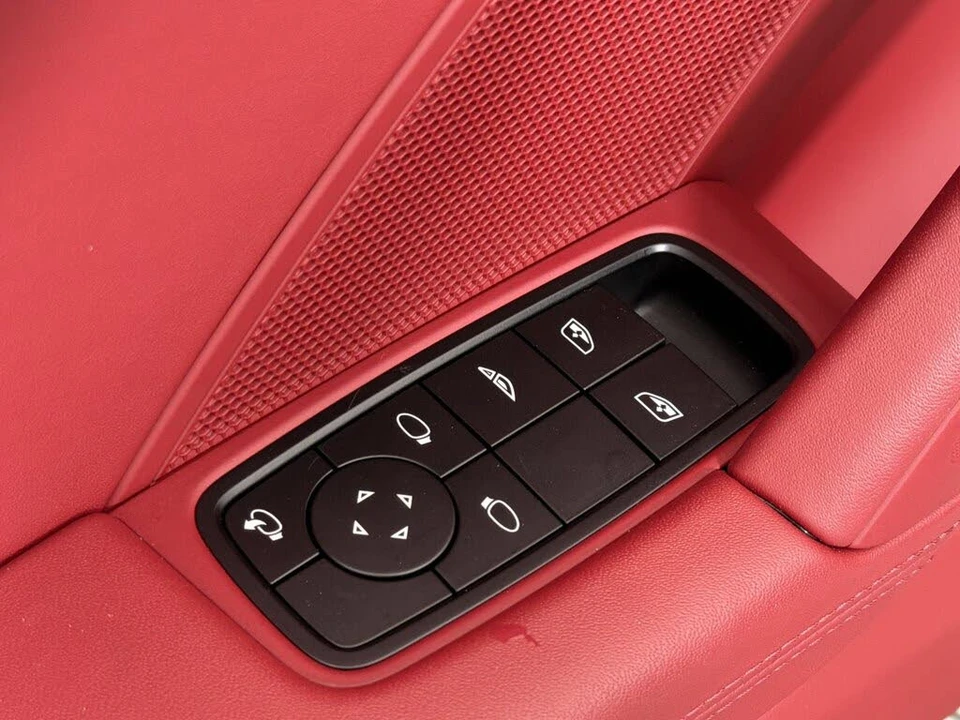 2024 Porsche 992 Carrera - Image 26 of 30