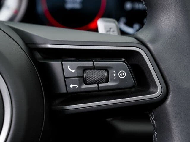 2024 Porsche 992 Carrera - Image 15 of 31