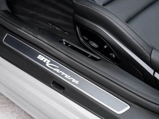 2024 Porsche 992 Carrera - Image 11 of 31