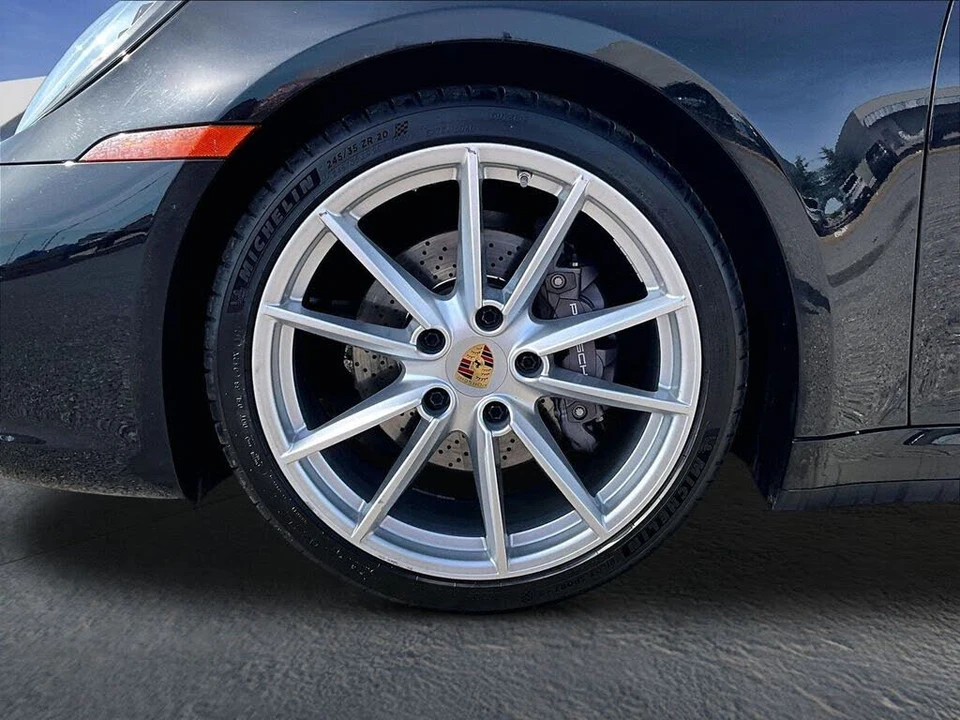 2024 Porsche 992 Carrera - Image 11 of 26