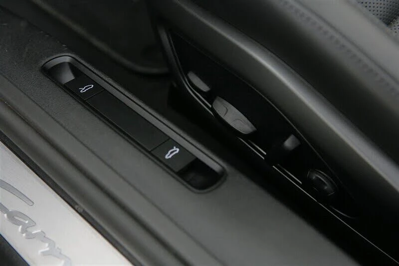 2024 Porsche 992 Carrera - Image 23 of 31