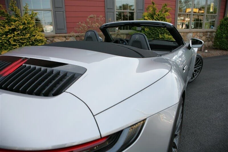 2024 Porsche 992 Carrera - Image 16 of 31