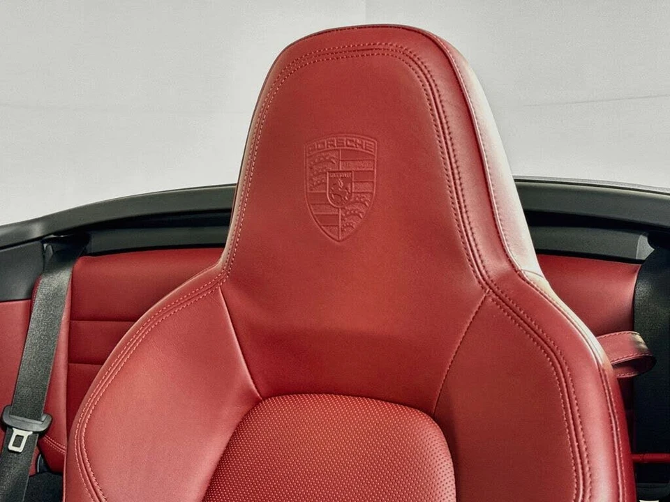 2024 Porsche 992 Carrera - Image 21 of 31