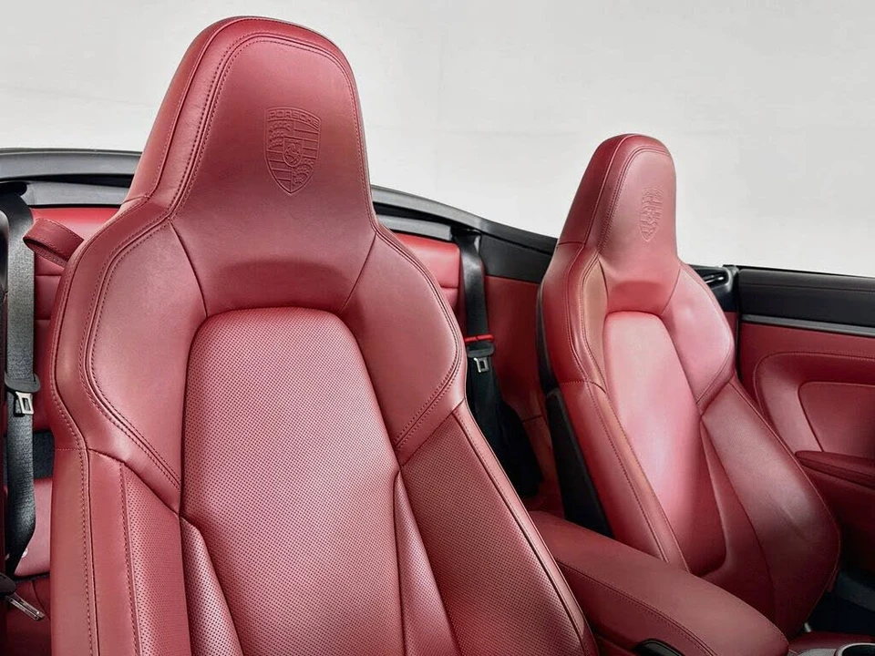 2024 Porsche 992 Carrera - Image 18 of 31