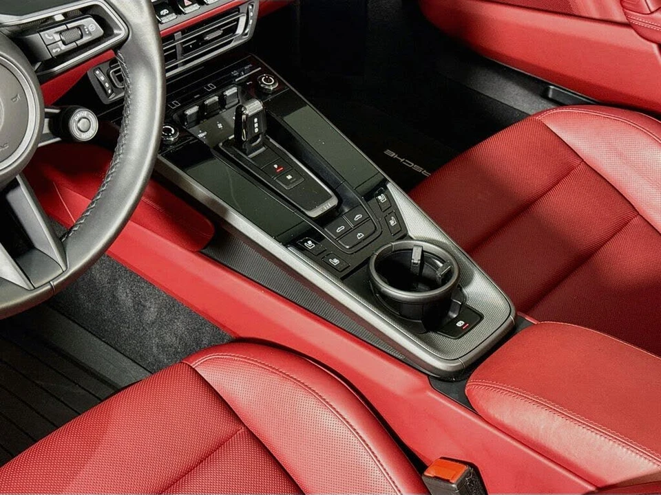 2024 Porsche 992 Carrera - Image 16 of 31