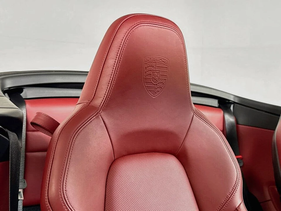 2024 Porsche 992 Carrera - Image 22 of 31