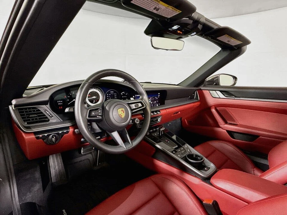 2024 Porsche 992 Carrera - Image 11 of 31