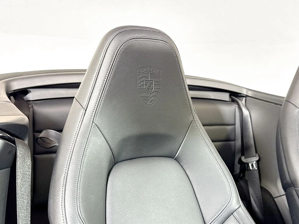 2024 Porsche 992 Carrera - Image 22 of 30