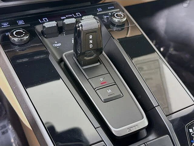 2024 Porsche 992 Carrera - Image 18 of 31