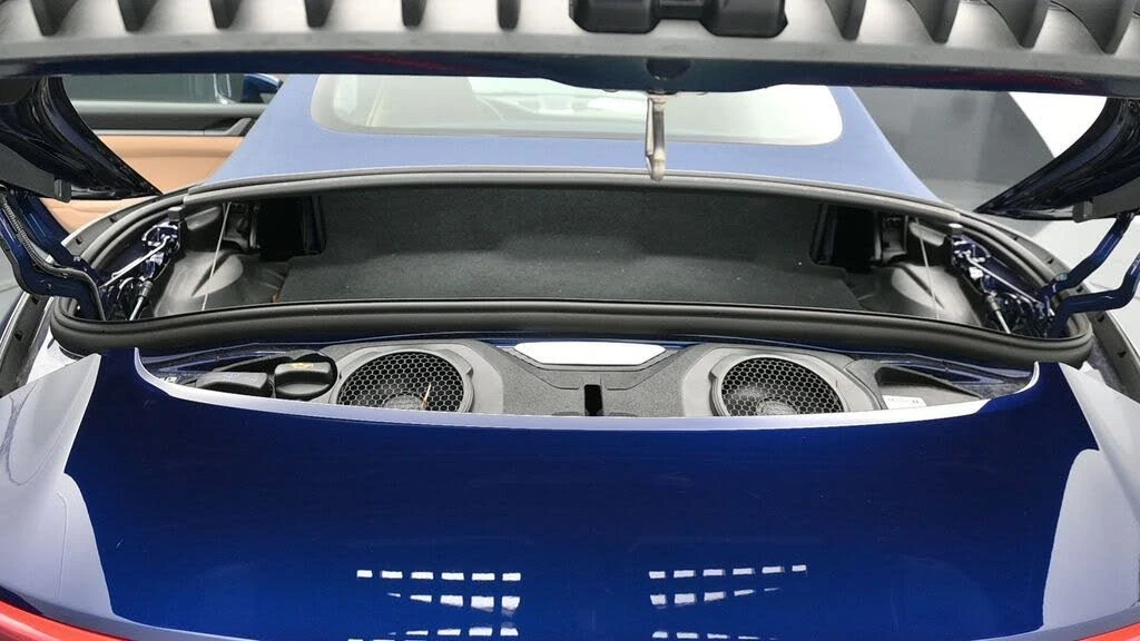 2024 Porsche 992 Carrera - Image 15 of 25