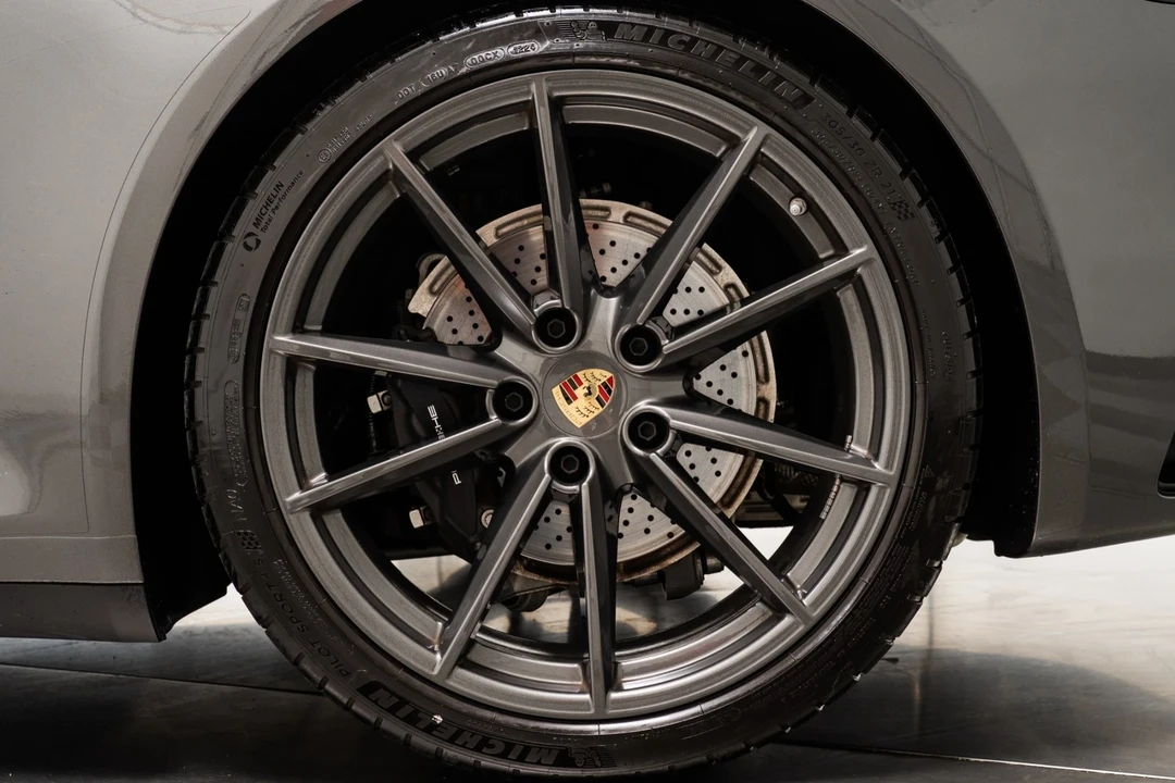 2024 Porsche 992 Carrera - Image 11 of 21