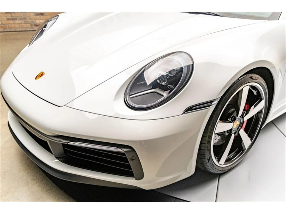 2024 Porsche 992 Carrera - Image 13 of 31