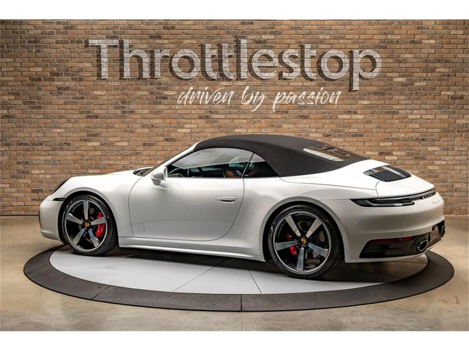 2024 Porsche 992 Carrera - Image 10 of 31
