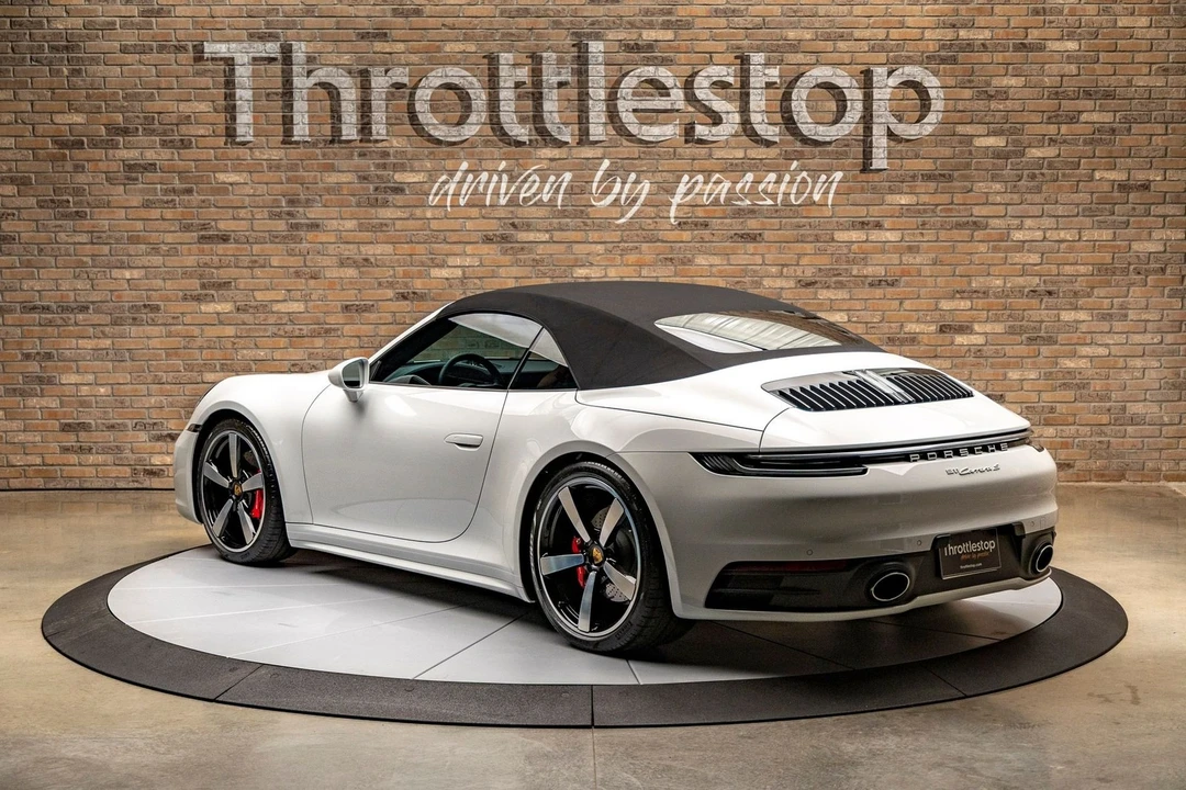 2024 Porsche 992 Carrera - Image 9 of 24