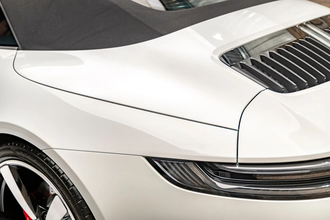 2024 Porsche 992 Carrera - Image 18 of 24