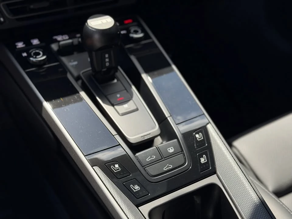 2024 Porsche 992 Carrera - Image 16 of 20
