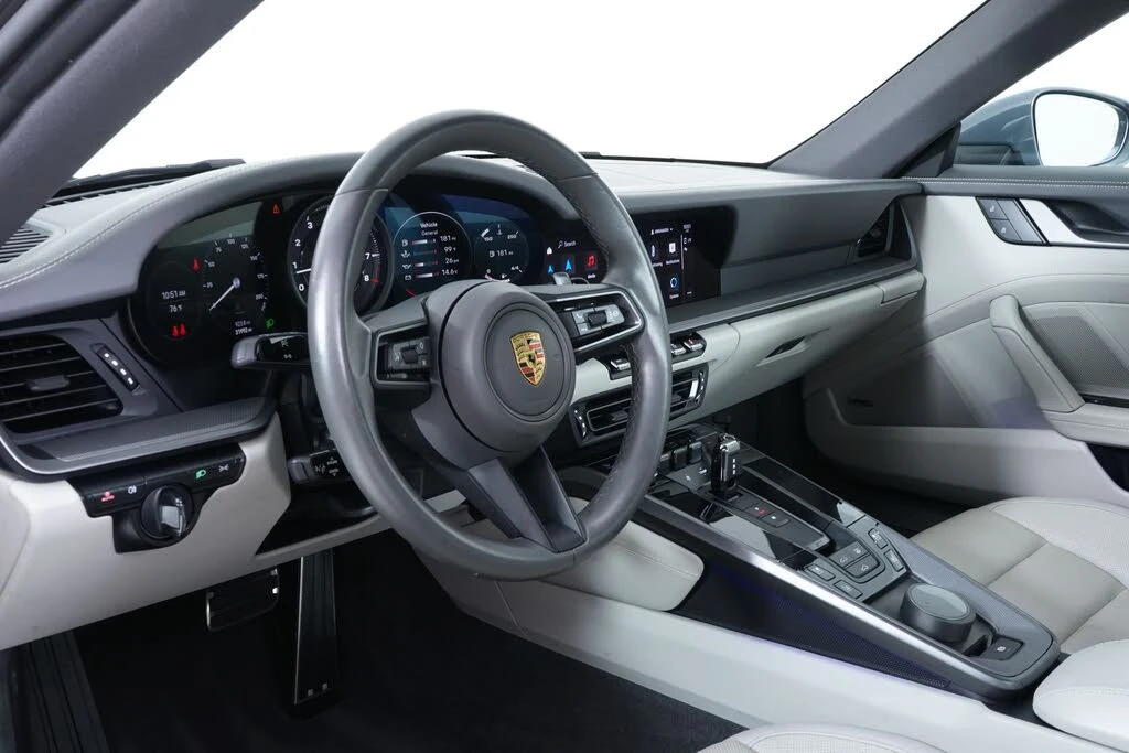 2024 Porsche 992 Carrera - Image 4 of 30