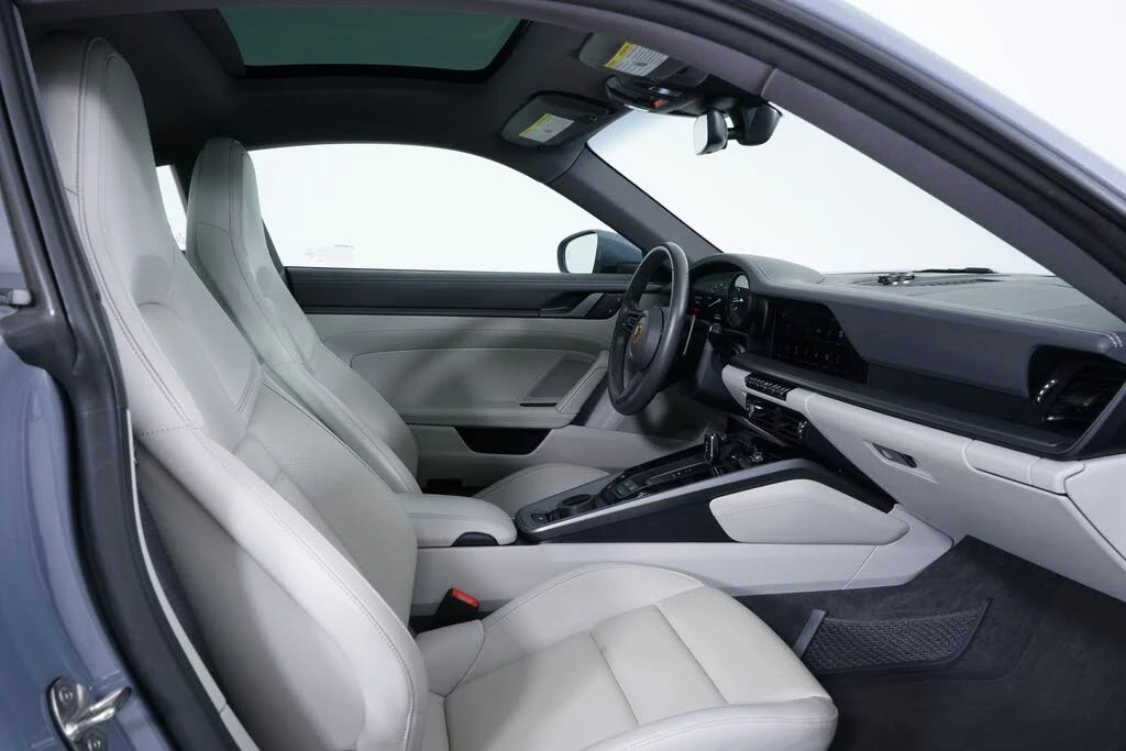 2024 Porsche 992 Carrera - Image 27 of 30