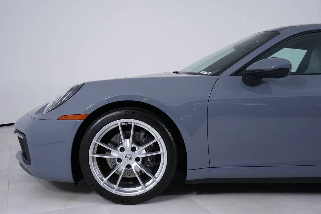 2024 Porsche 992 Carrera - Image 11 of 30