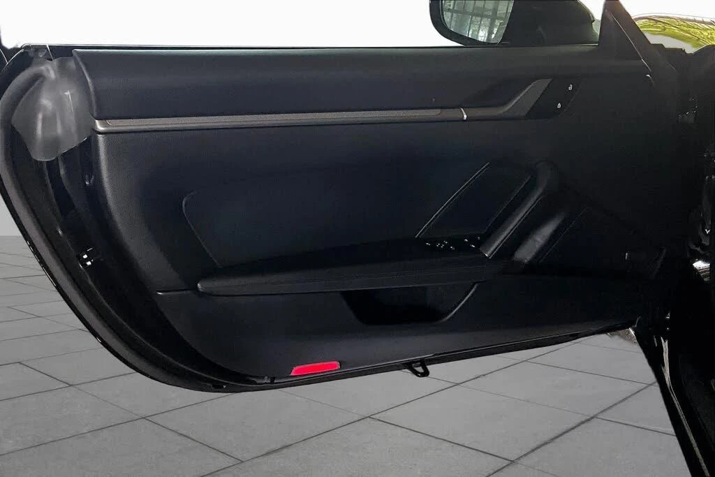 2024 Porsche 992 Carrera - Image 20 of 31
