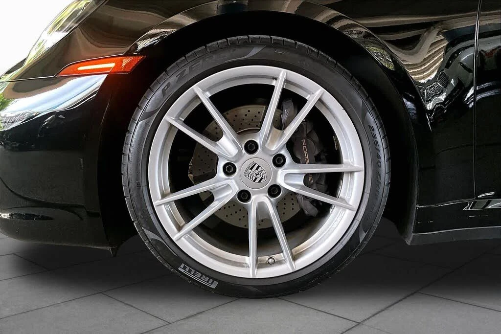 2024 Porsche 992 Carrera - Image 10 of 31
