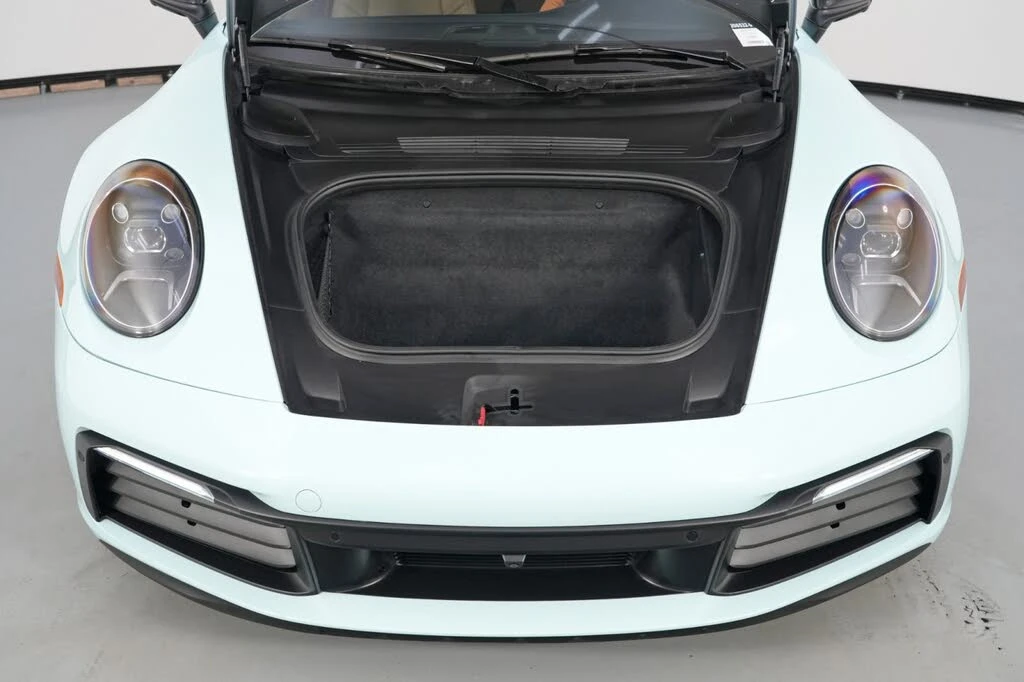 2024 Porsche 992 Carrera - Image 8 of 31