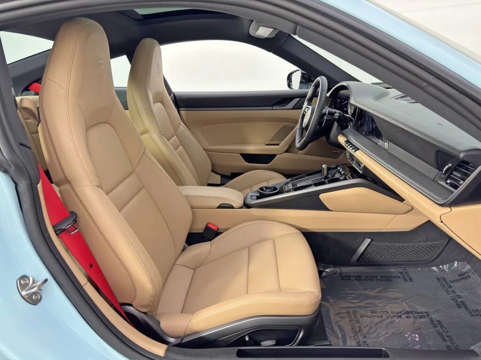 2024 Porsche 992 Carrera - Image 15 of 31