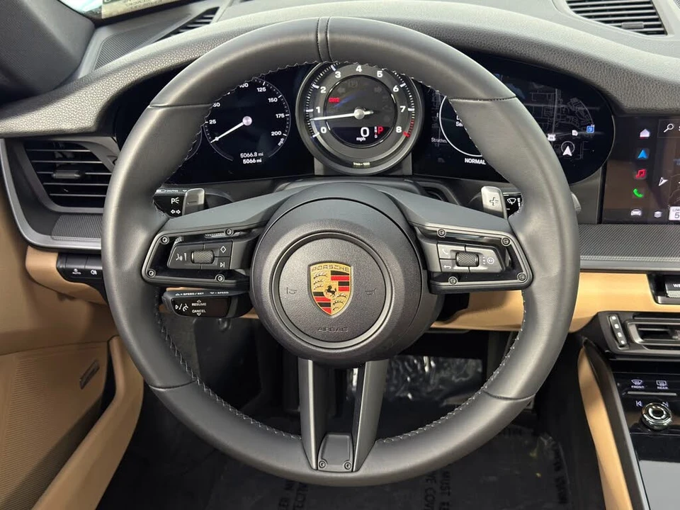 2024 Porsche 992 Carrera - Image 19 of 31