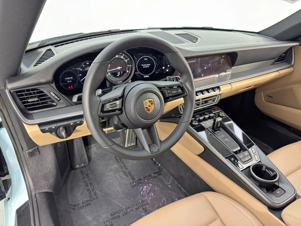 2024 Porsche 992 Carrera - Image 13 of 31