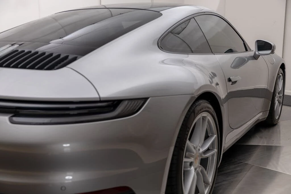 2024 Porsche 992 Carrera - Image 11 of 31