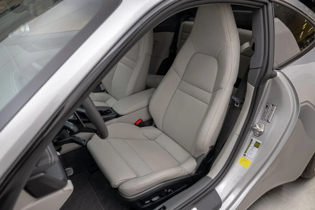 2024 Porsche 992 Carrera - Image 14 of 31