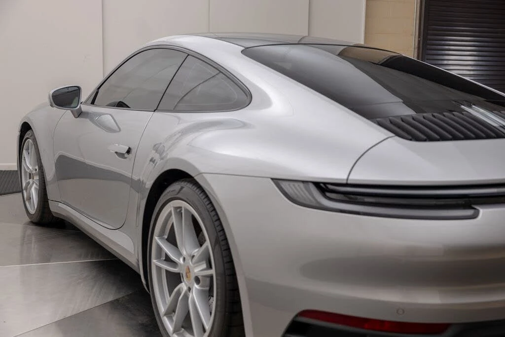 2024 Porsche 992 Carrera - Image 12 of 31