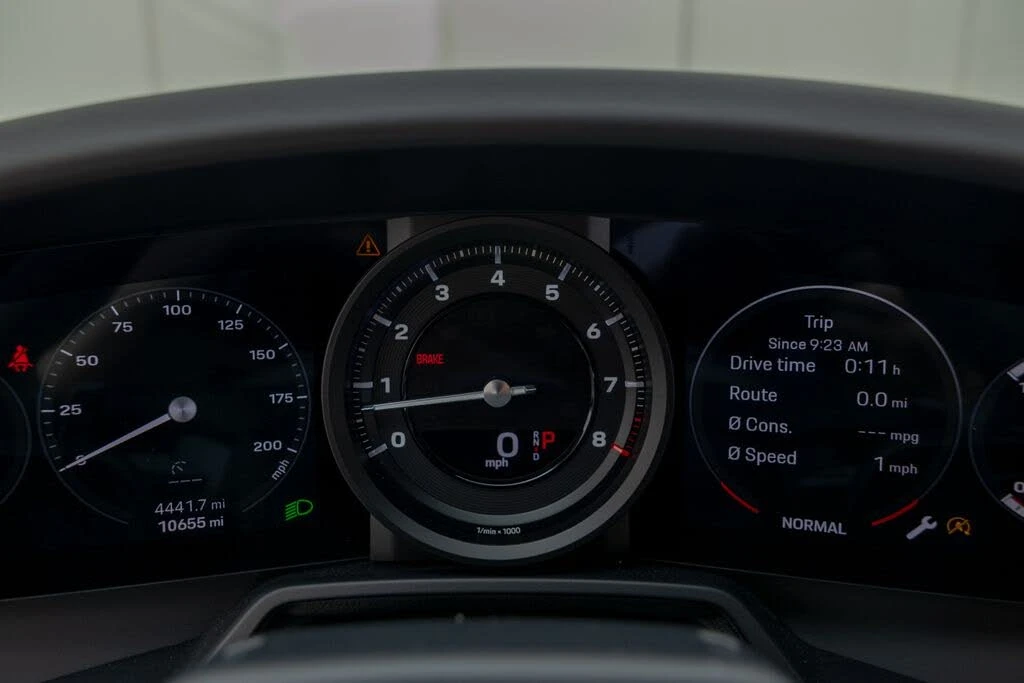 2024 Porsche 992 Carrera - Image 23 of 31