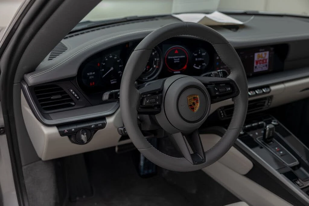 2024 Porsche 992 Carrera - Image 15 of 31