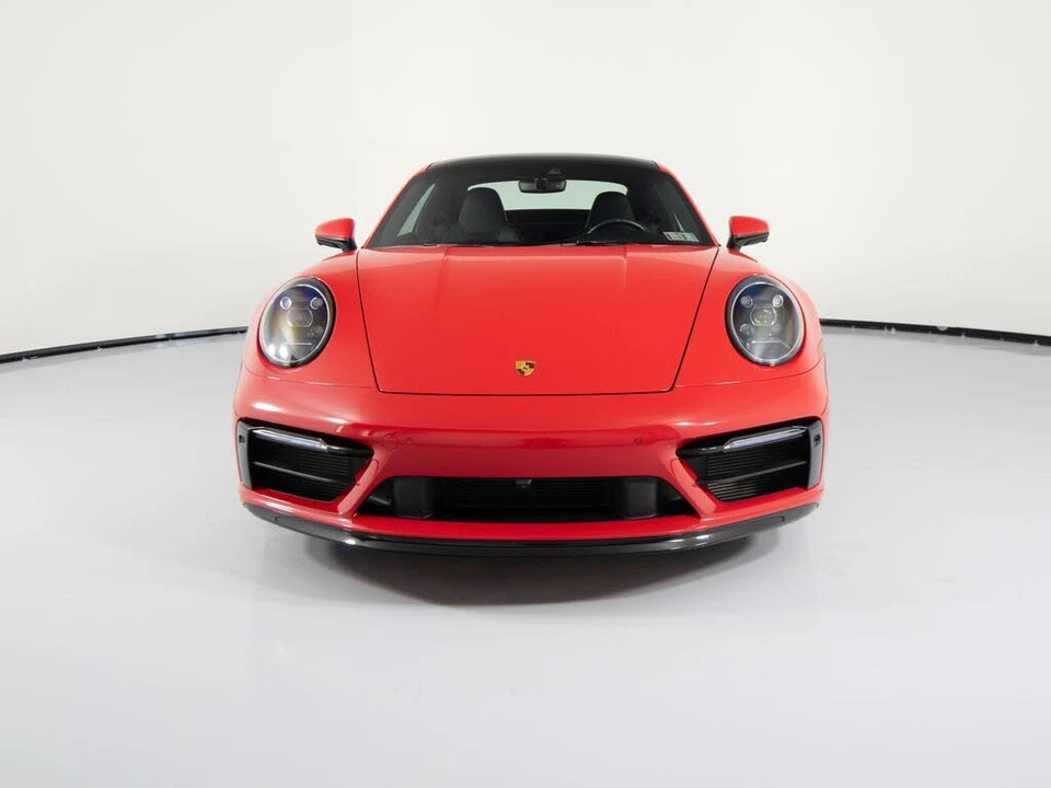 2024 Porsche 992 Carrera - Image 13 of 31
