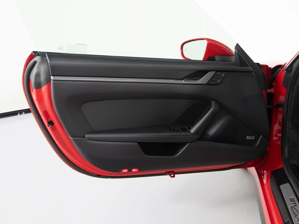 2024 Porsche 992 Carrera - Image 18 of 31