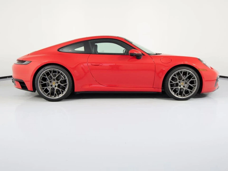 2024 Porsche 992 Carrera - Image 11 of 31