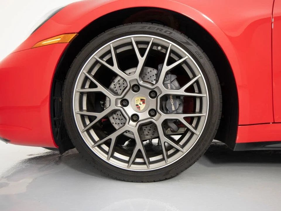 2024 Porsche 992 Carrera - Image 14 of 31