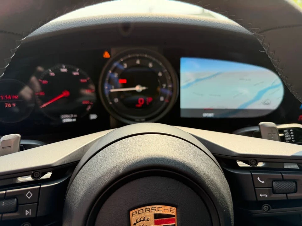 2024 Porsche 992 Carrera - Image 14 of 31