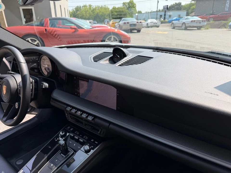 2024 Porsche 992 Carrera - Image 30 of 31
