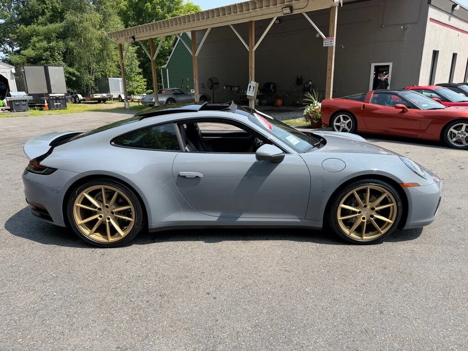 2024 Porsche 992 Carrera - Image 2 of 31
