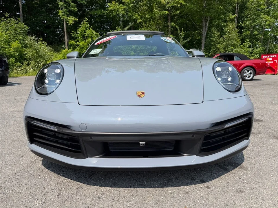 2024 Porsche 992 Carrera - Image 9 of 31