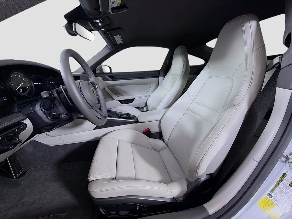 2024 Porsche 992 Carrera - Image 12 of 31