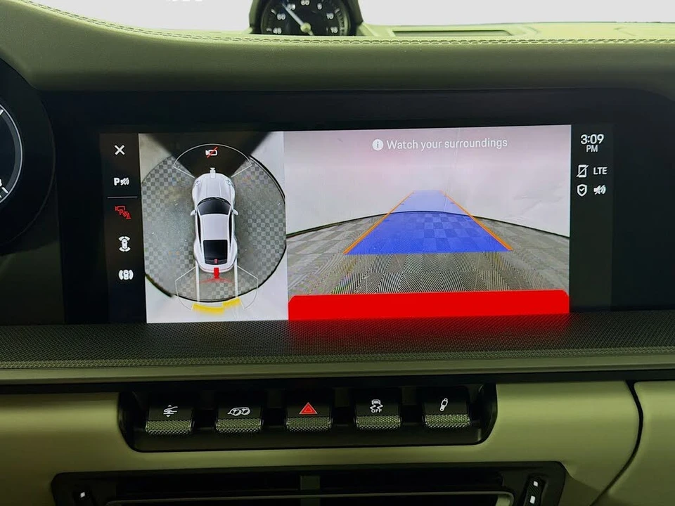 2024 Porsche 992 Carrera - Image 17 of 31