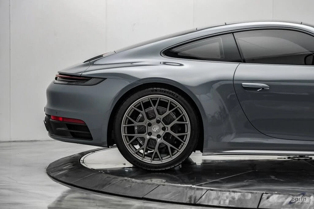 2024 Porsche 992 Carrera - Image 19 of 31
