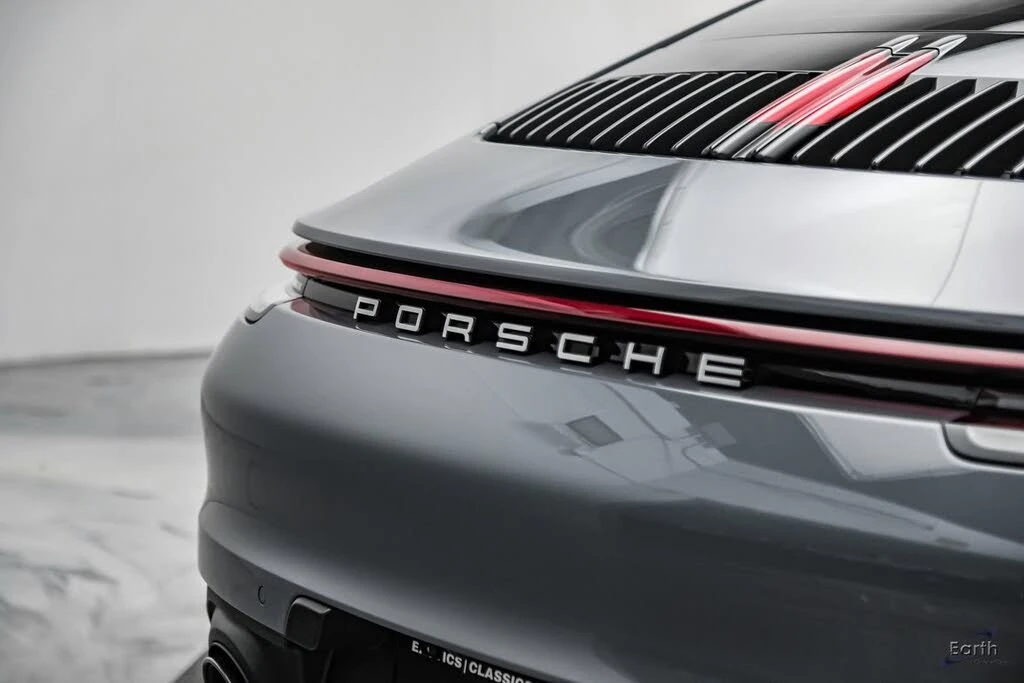 2024 Porsche 992 Carrera - Image 14 of 31