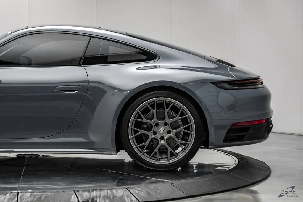 2024 Porsche 992 Carrera - Image 8 of 31